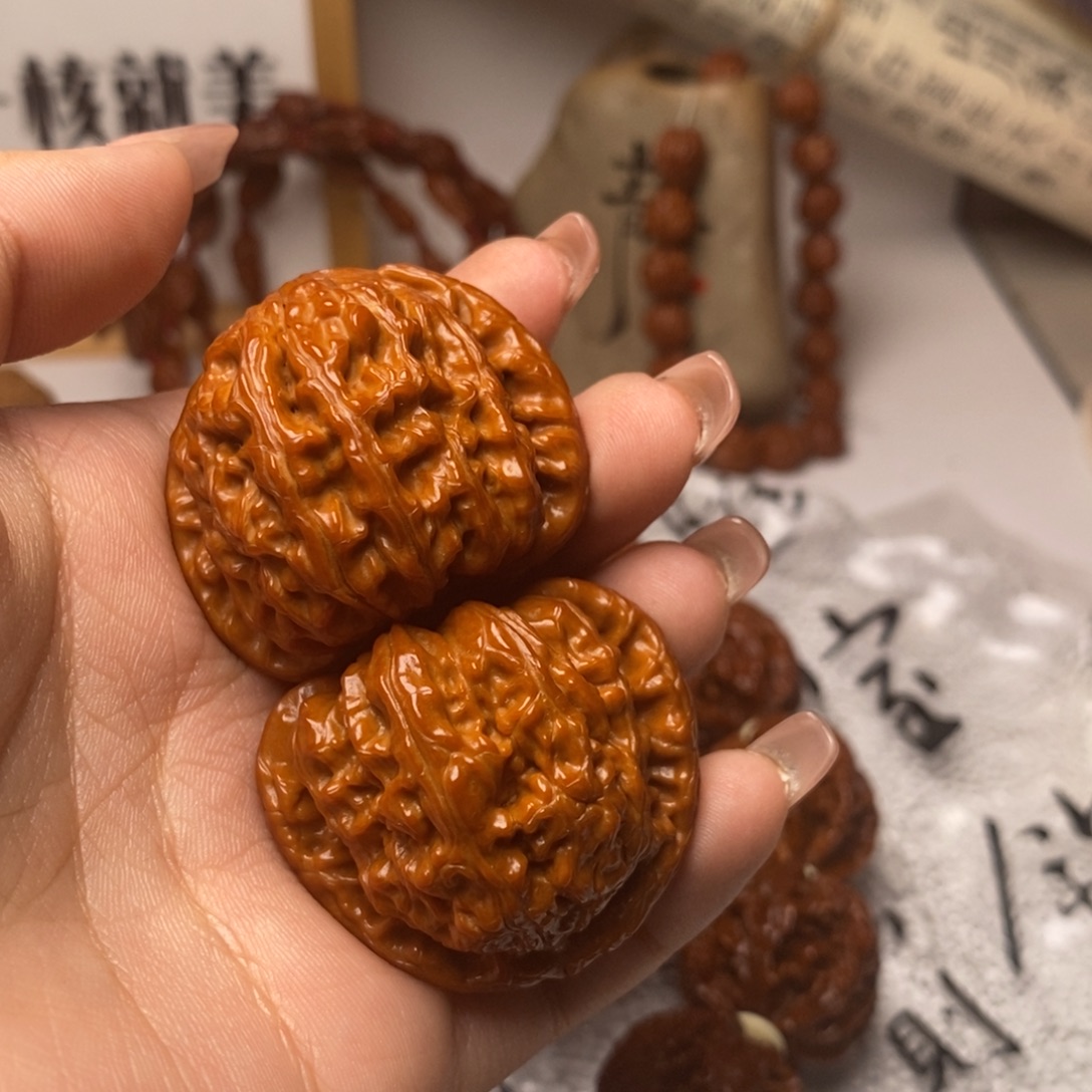 ****仔文玩核桃文玩核桃