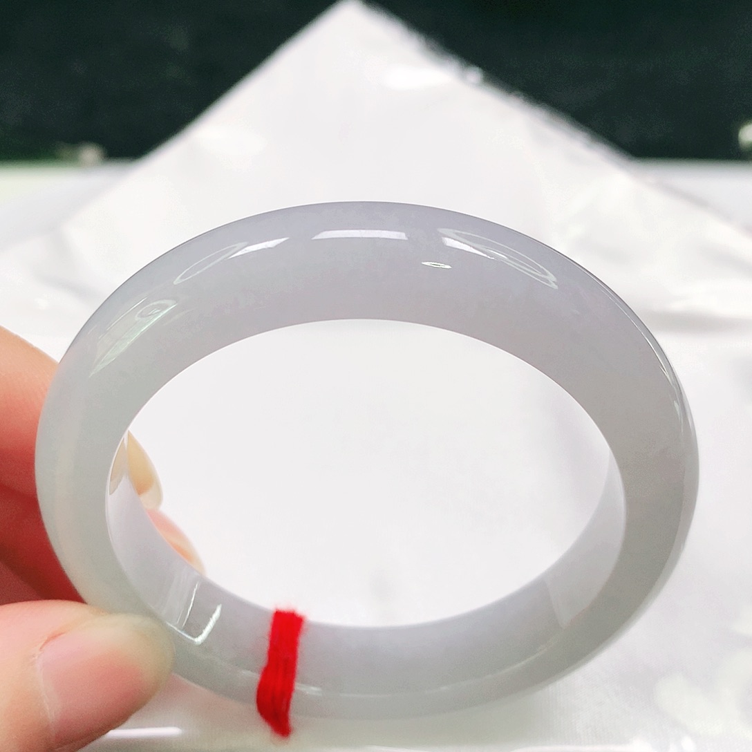 翡翠手镯未镶嵌12 号翡翠手镯