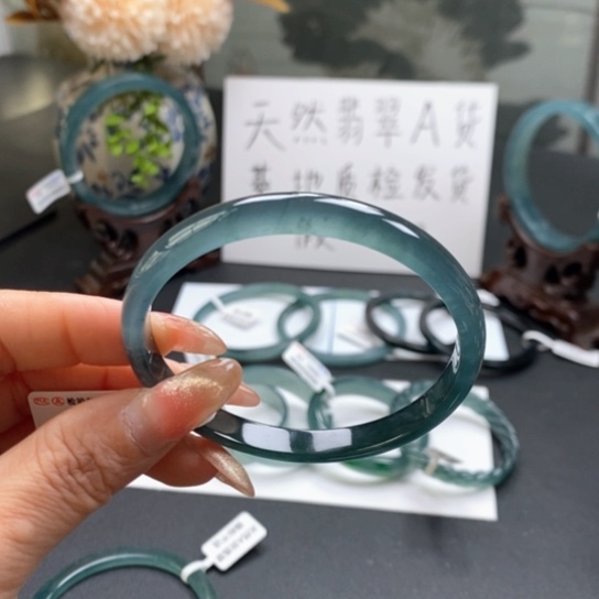 翡翠手镯未镶嵌58.59尺寸