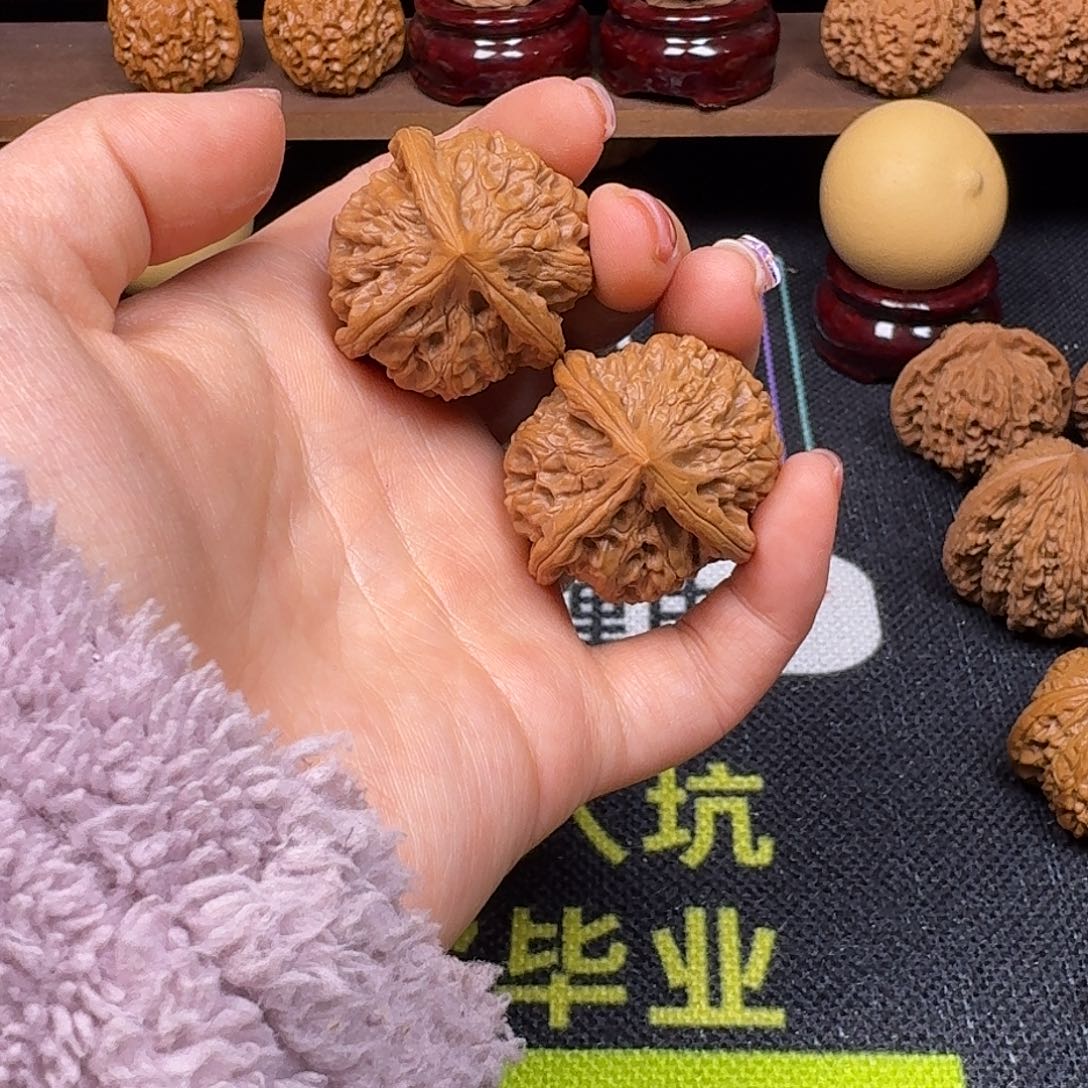 文玩核桃吊坠36御玺