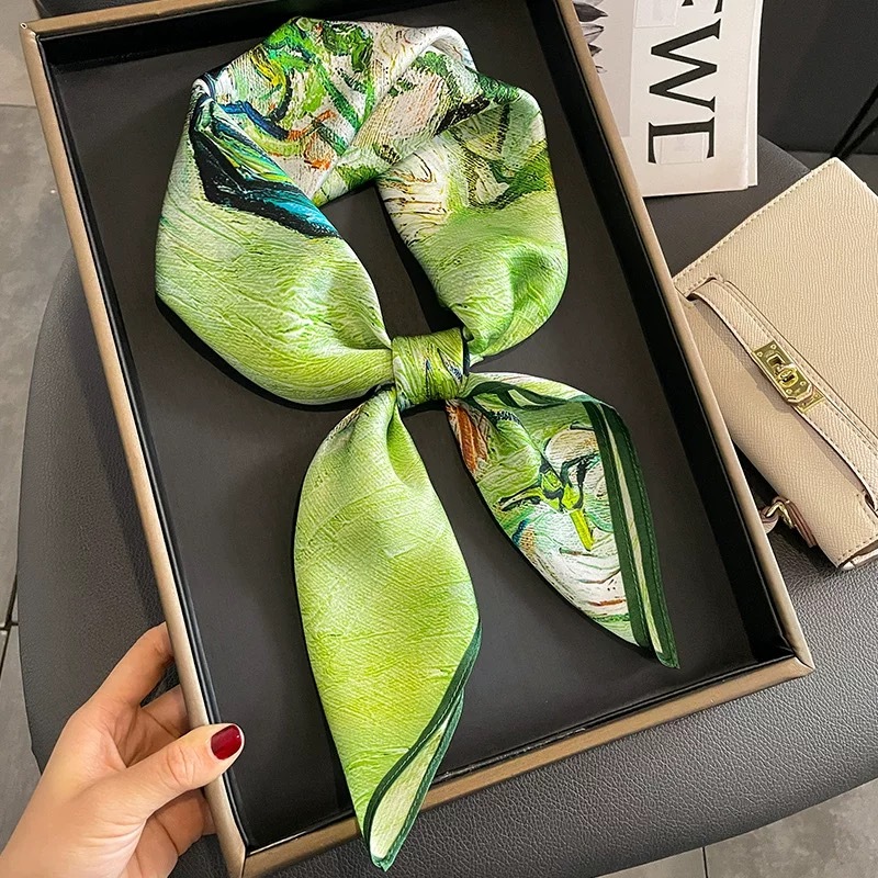 （2036）油画茶花绿丝巾70*70百搭围巾布料