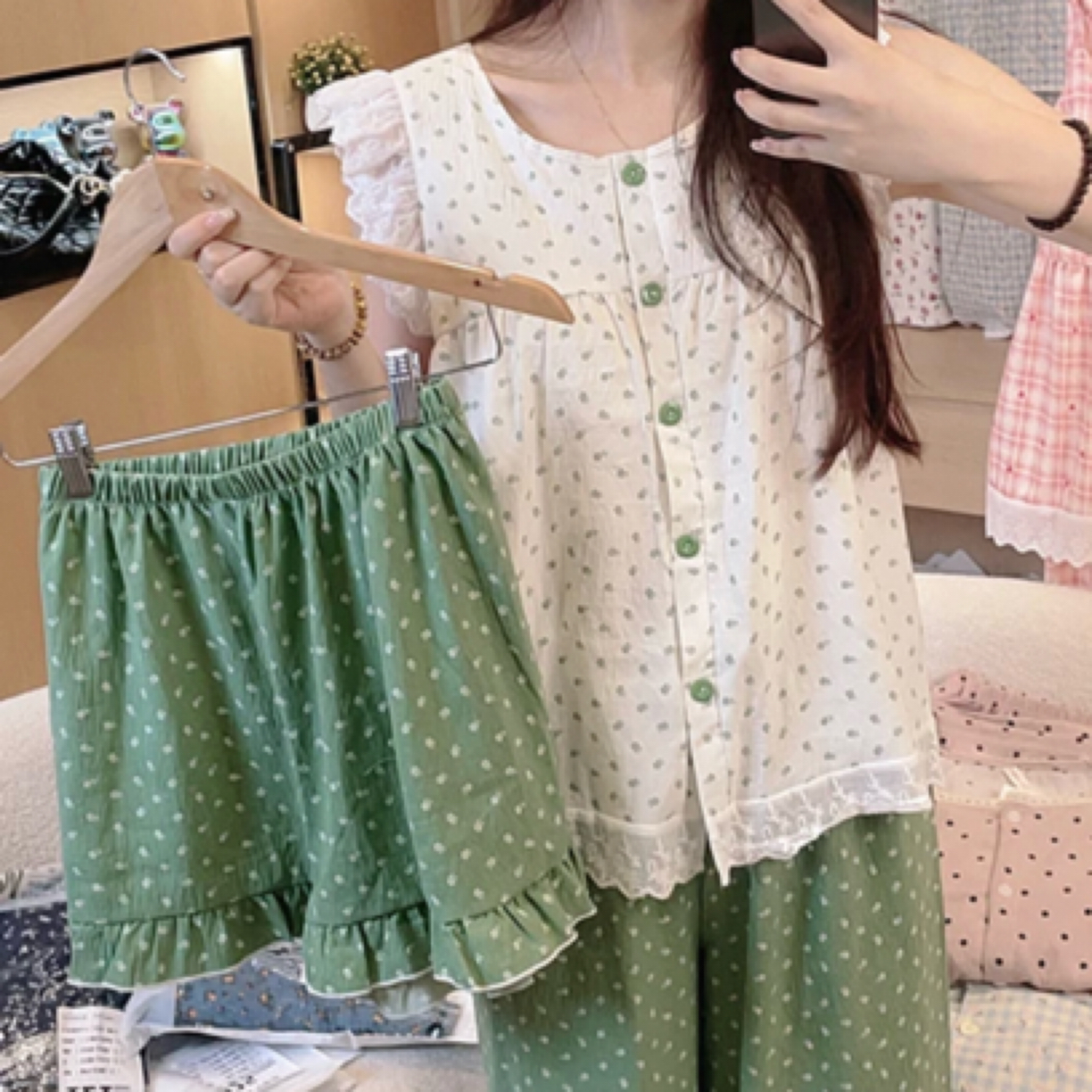 夏季新款绿色小花飞袖带胸垫三件套