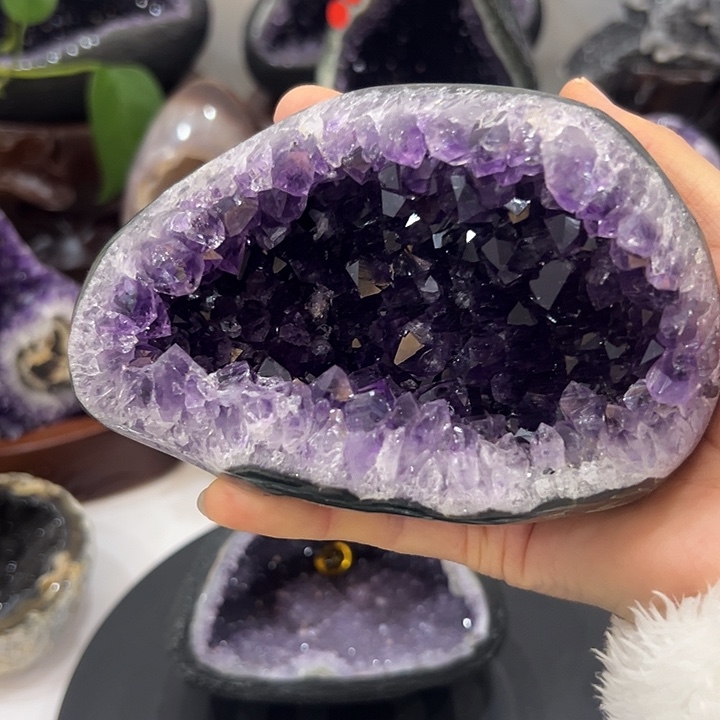 紫晶未镶嵌珠宝半成品