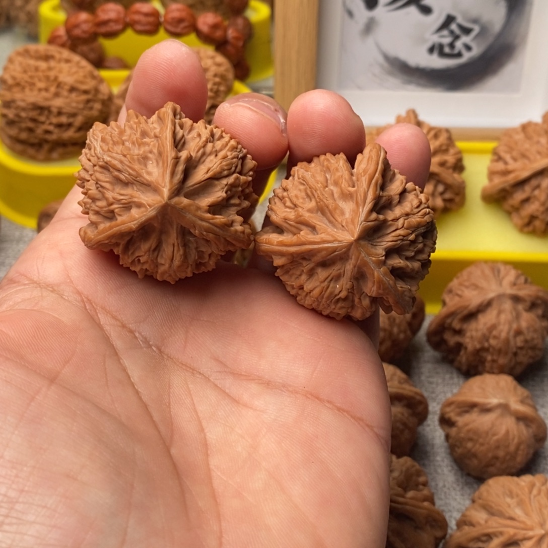 文玩核桃吊坠文山三棱40