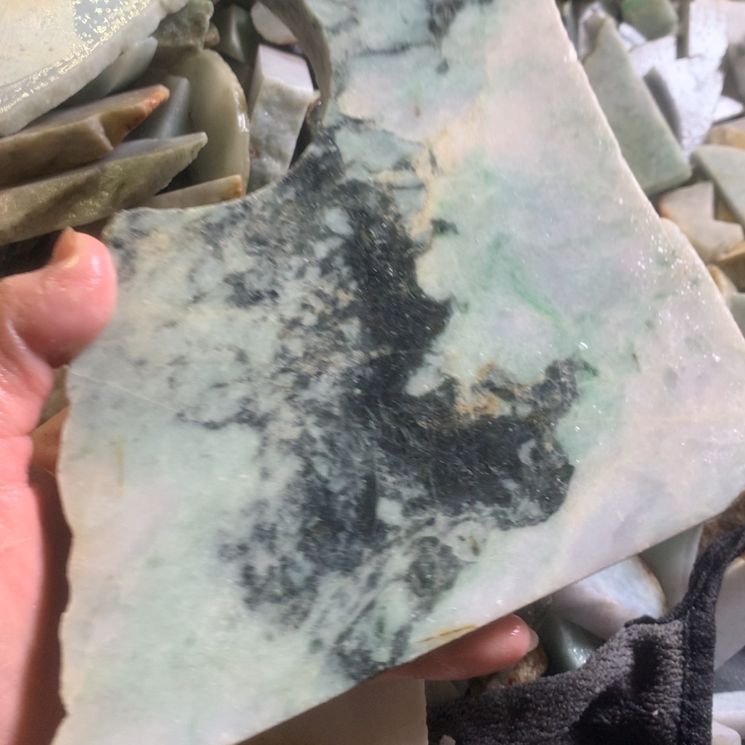 翡翠颈饰未镶嵌缅甸翡翠