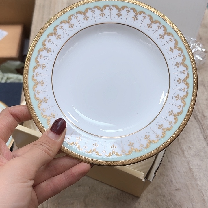 瓷片噗哈哈哈哈哈哈哈哈哈哈