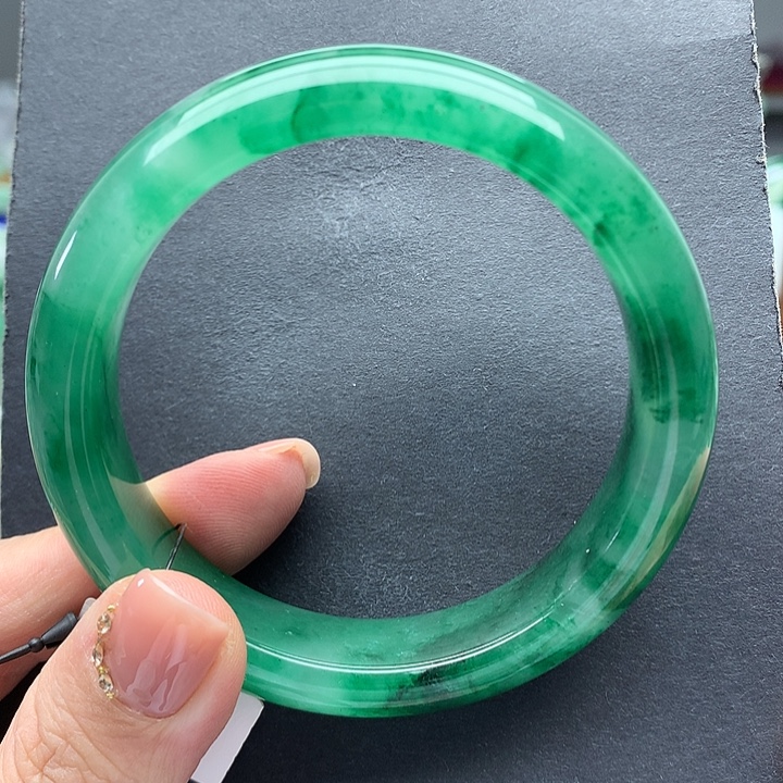 石英质玉未镶嵌手镯