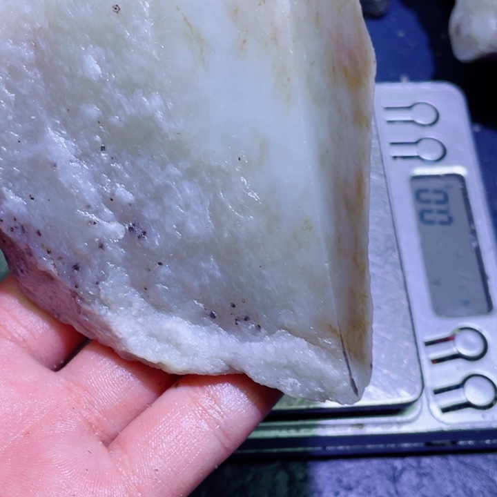 和田玉（糖玉）未镶嵌珠宝半成品