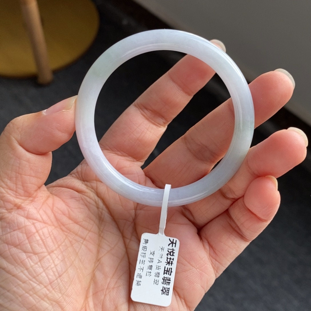 翡翠手镯未镶嵌5号52.9-7.1-7.1