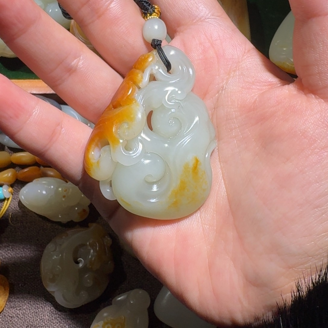 和田玉挂件未镶嵌火*凰