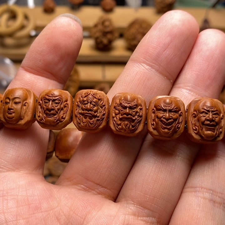 桃核雕刻十八罗汉小手牌