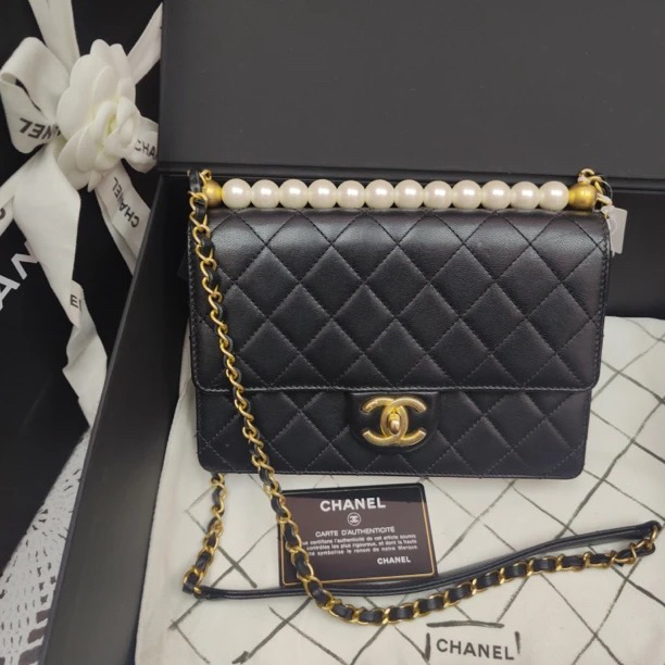 95新 Chanel/香奈儿 Chanel黑金珍珠口盖包 23100140-01