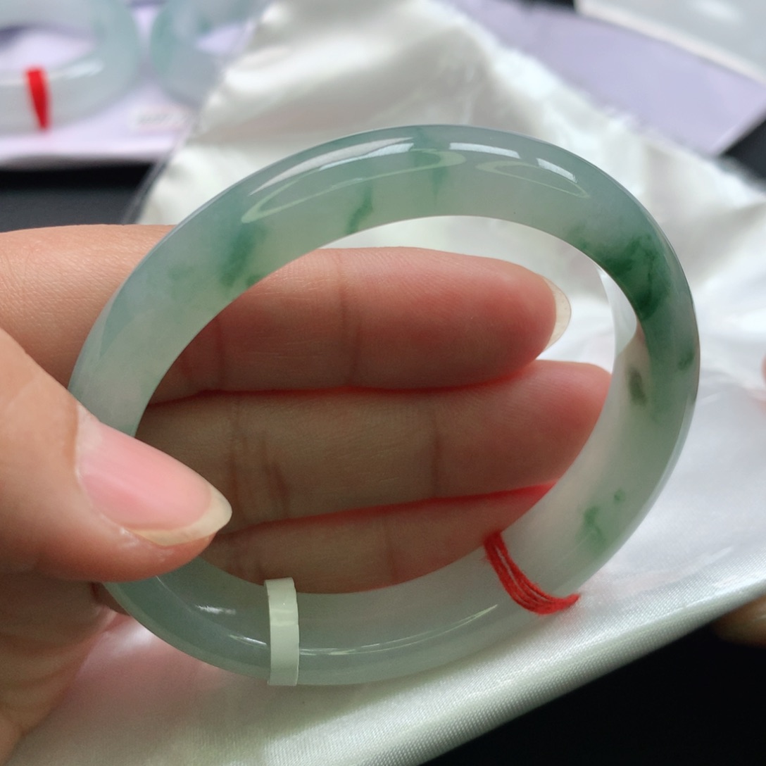 翡翠手镯未镶嵌贵妃53