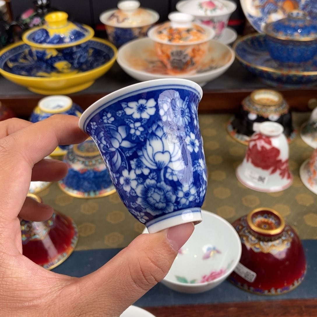 陶瓷艺术家的作品是一