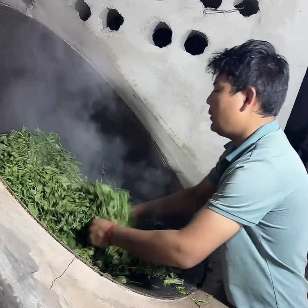 【古树纯料 】大铁锅手工炒制 普洱生茶（2斤春茶散茶）