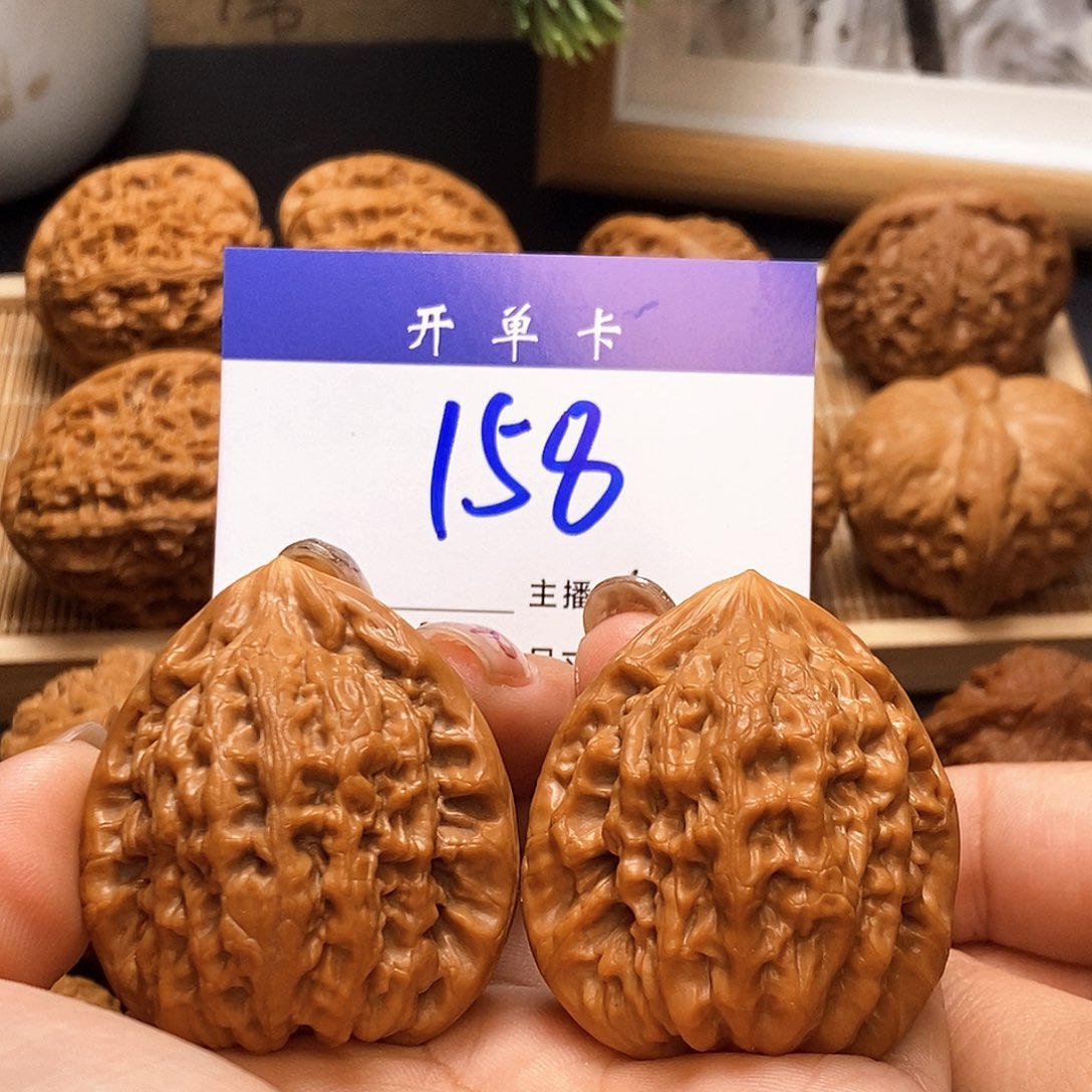 桃核吊坠金公子40有修s
