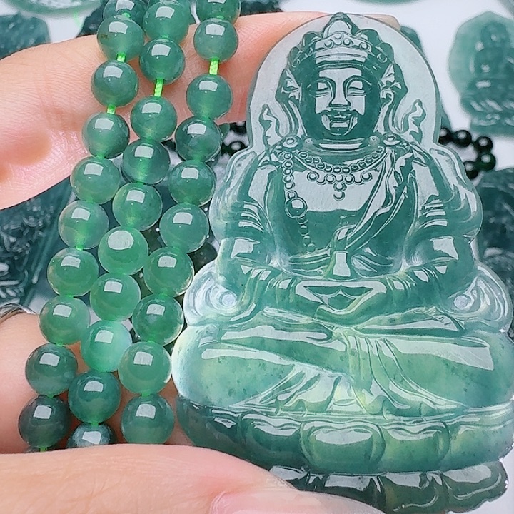 翡翠未镶嵌颈饰1111