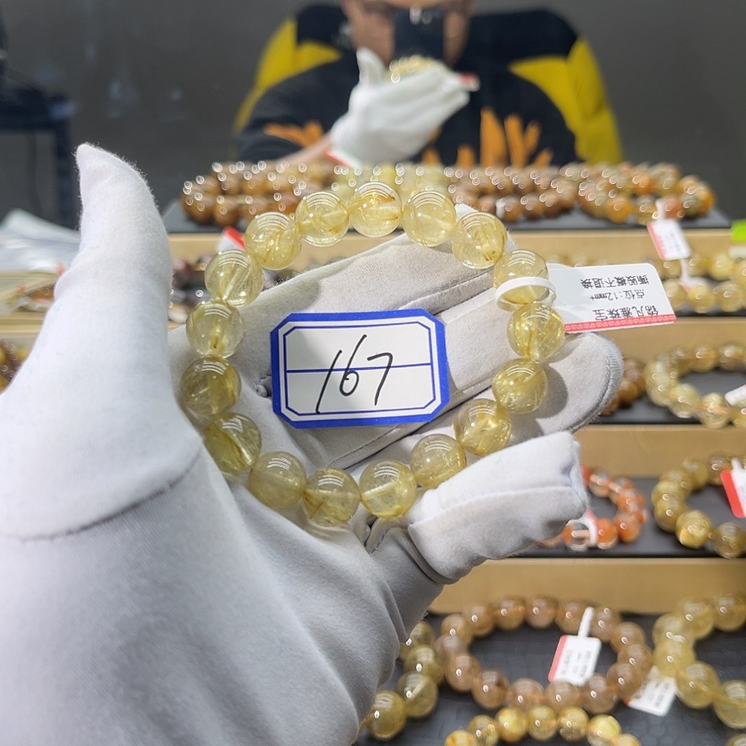 水晶手链未镶嵌岚****?晶莹剔透