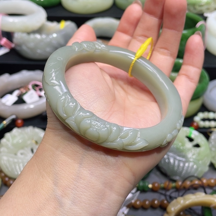 和田玉手镯58+圈口 编号65未镶嵌