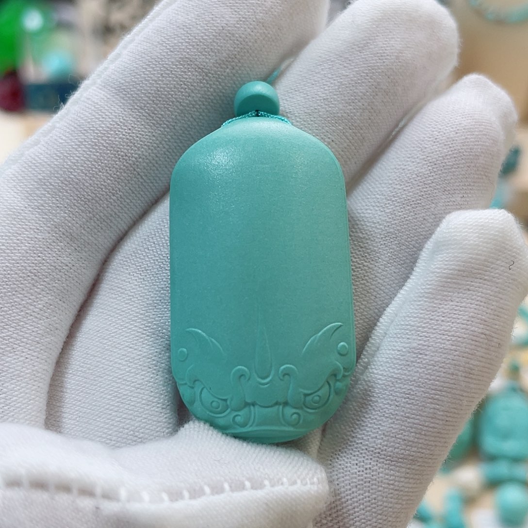 绿松石珠宝奇石18K金镶嵌