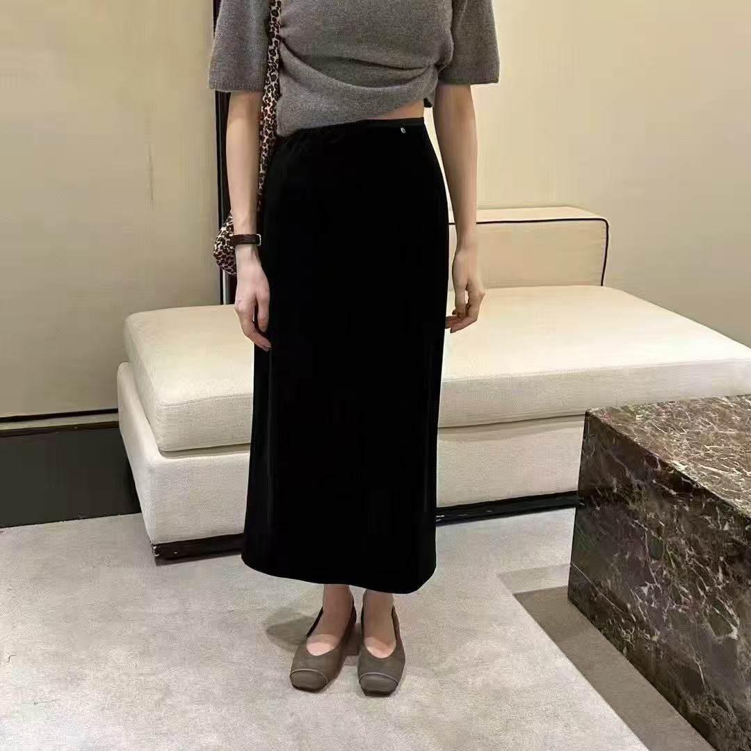 饭饭家 松紧腰丝绒直筒裙