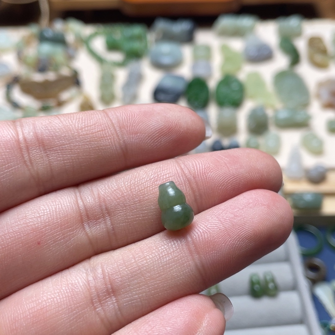 和田玉未镶嵌吊坠(不含链)