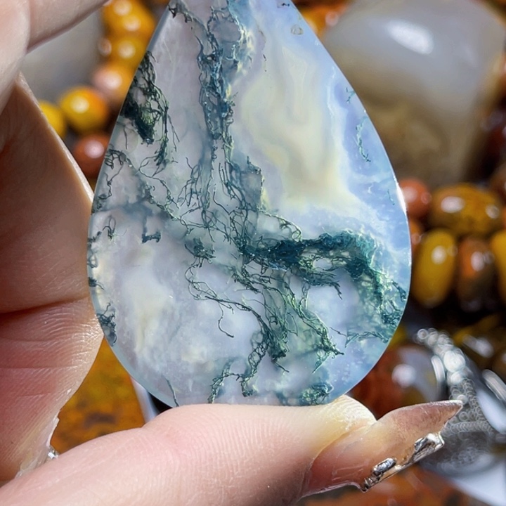 玛瑙/玉髓颈饰未镶嵌人*