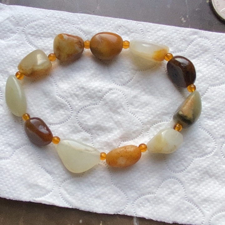 和田玉未镶嵌手串