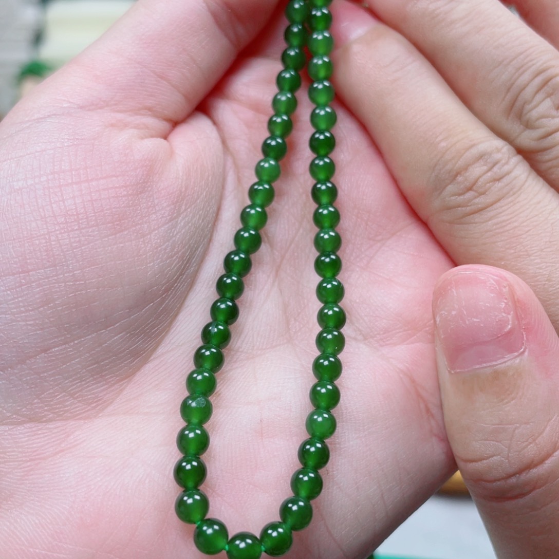 未镶嵌手串和田玉（碧玉）42颗珠子串