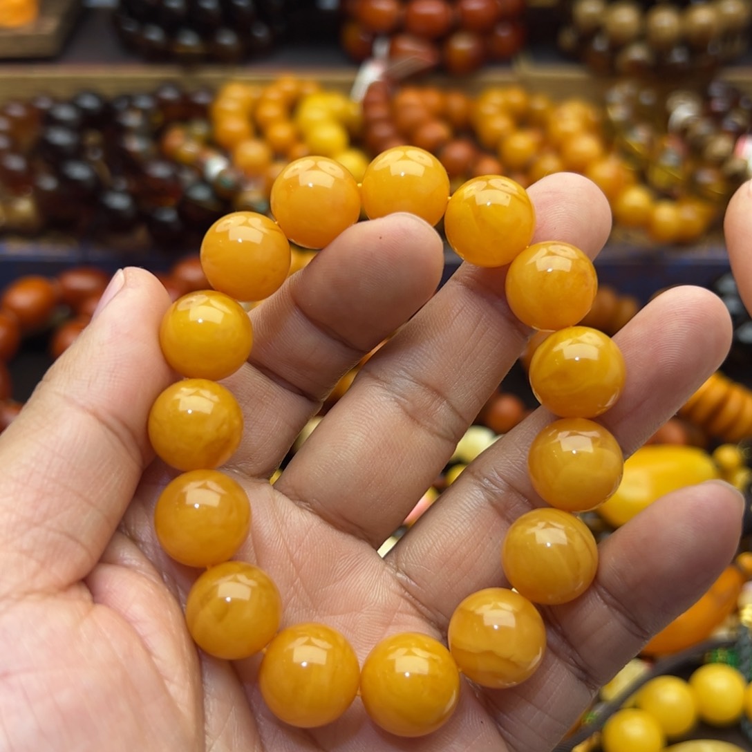 琥珀珠宝奇石未镶嵌