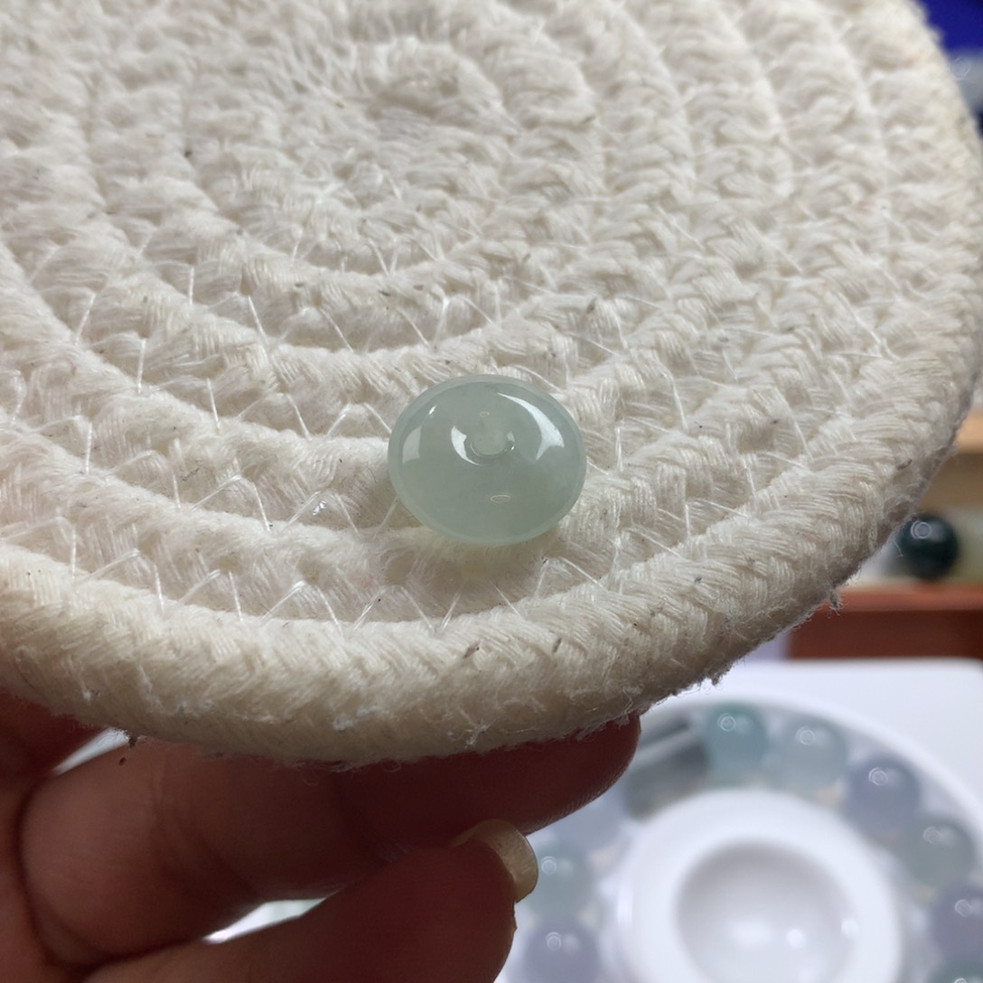 翡翠未镶嵌颈饰小扣子尺寸14-5.3