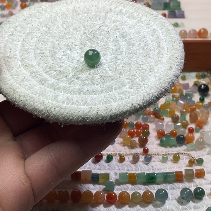 翡翠散珠未镶嵌定制翡翠卡9.5