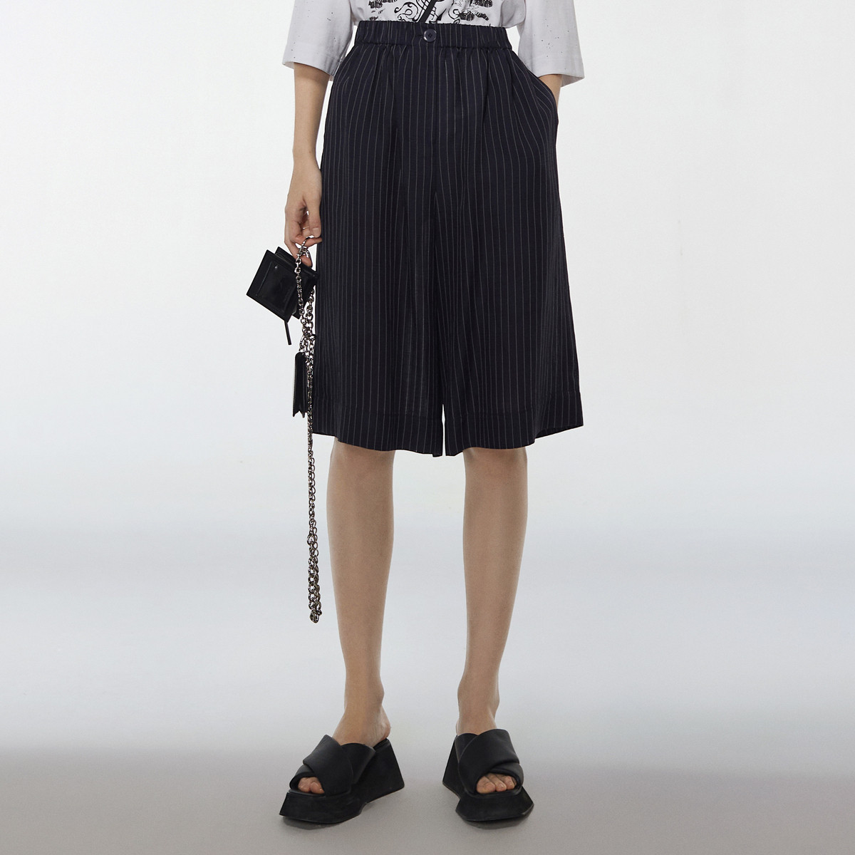  【米儿精选】简约通勤竖条纹宽松设计感五分裤休闲裤女