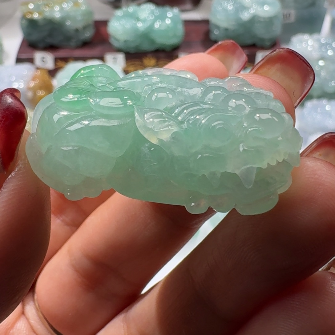 定制翡翠未镶嵌三*貔貅