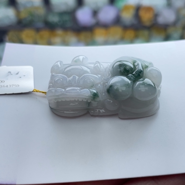 翡翠颈饰未镶嵌貔貅