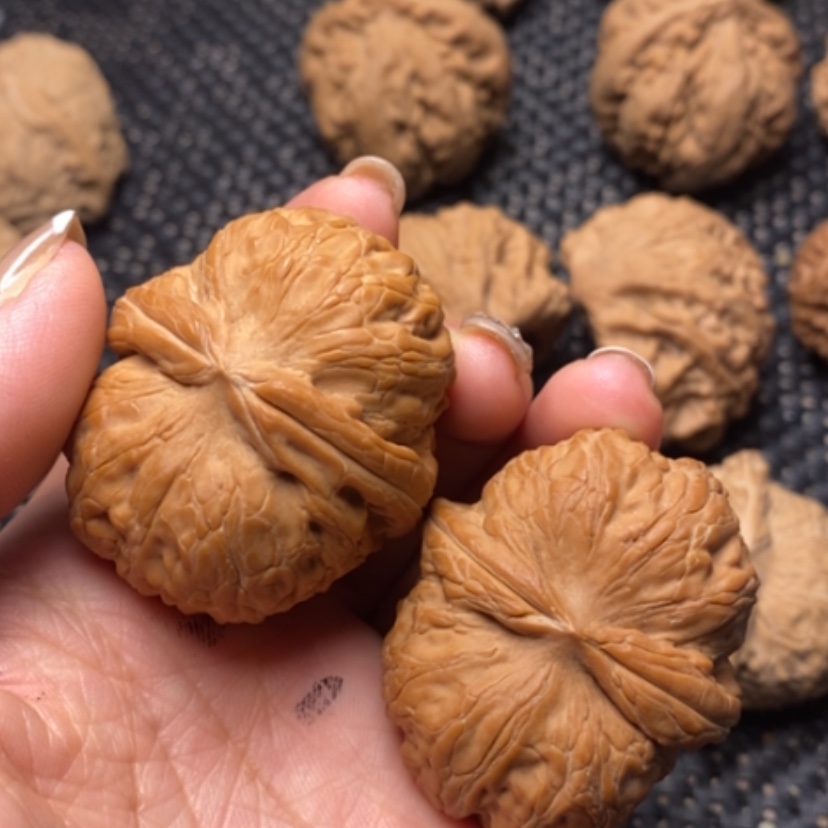 【闪购商品】文玩核桃吊坠好**习