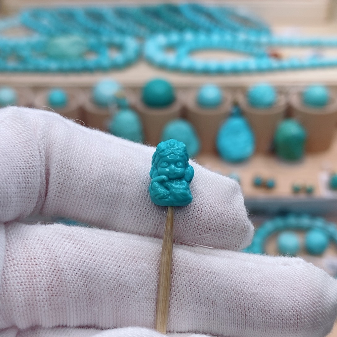 .***静绿松石未镶嵌珠宝奇石