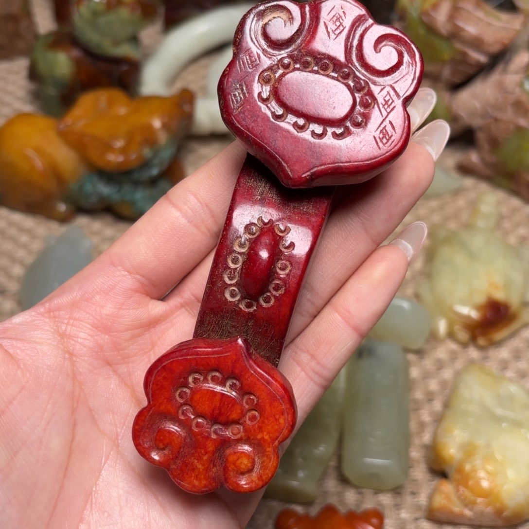 白玉菩提吊坠上**水白玉菩提——白玉菩提