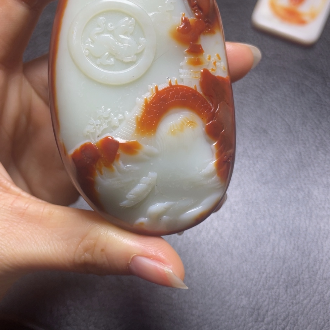 喜***华和田玉未镶嵌颈饰