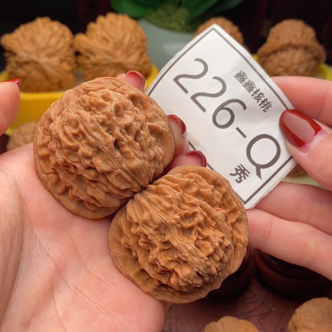 文玩核桃把件汉高楼44