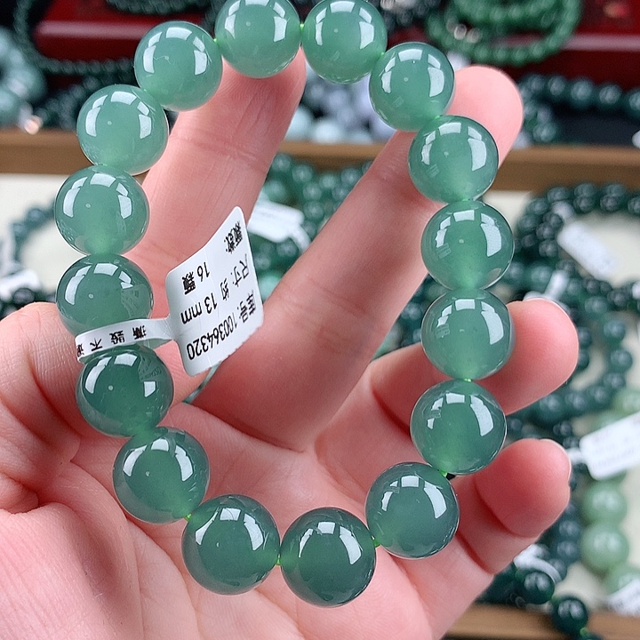 翡翠未镶嵌毛衣链