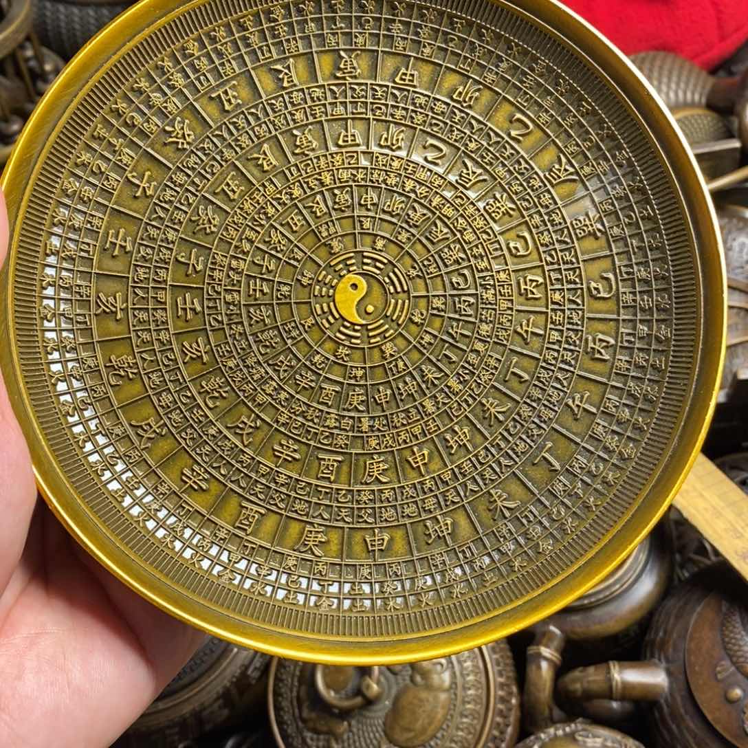 精美铜器做工精良