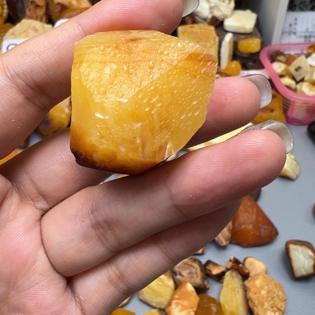 颖***哥定制琥珀未镶嵌蜜蜡