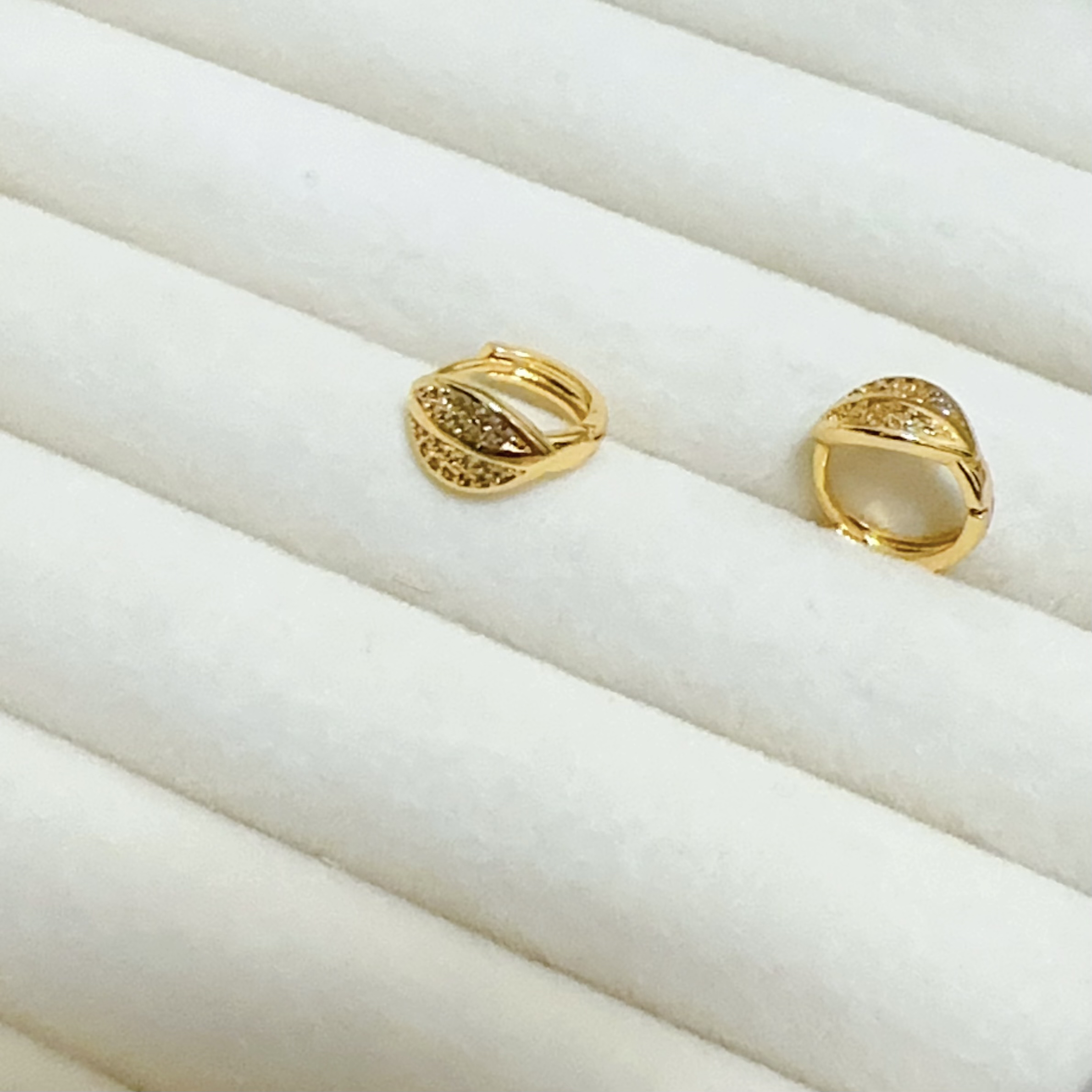 钛钢耳饰 【新款宝藏文创】叶子耳扣仿钻镶嵌高级感 气质时尚轻奢