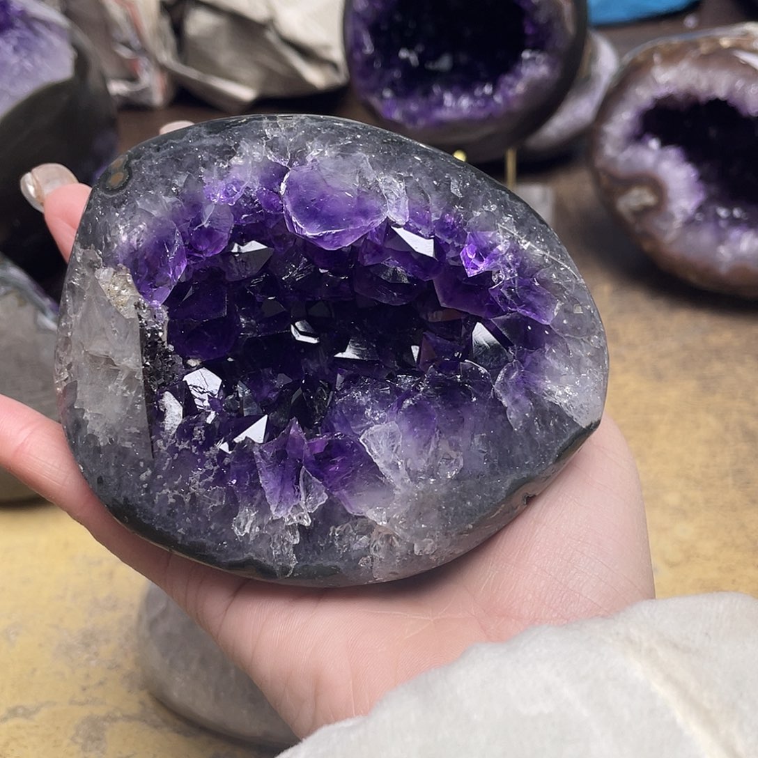 嗯***哦紫晶大型摆件（非配饰）未镶嵌