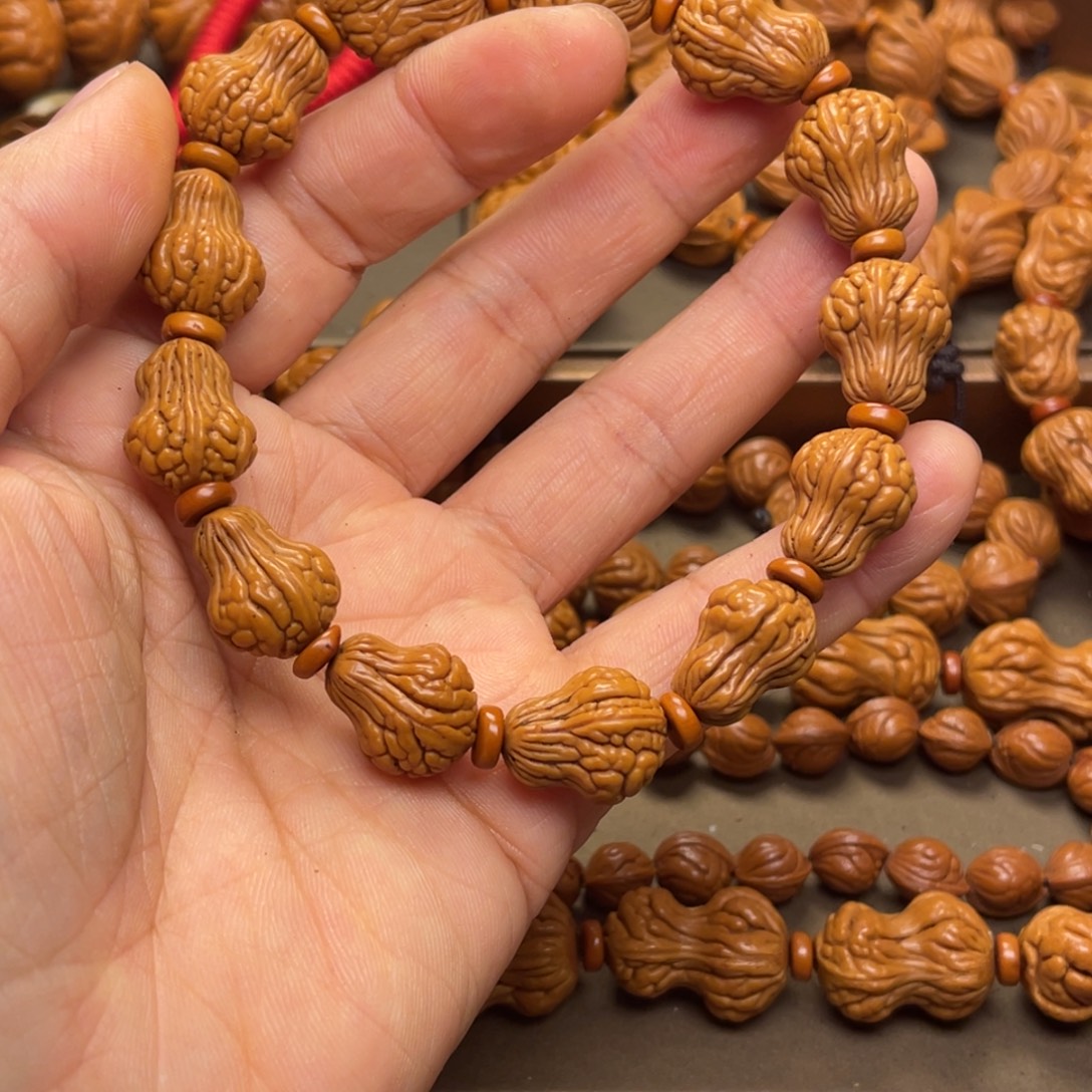 飞****桃核手串龙纹桃核3