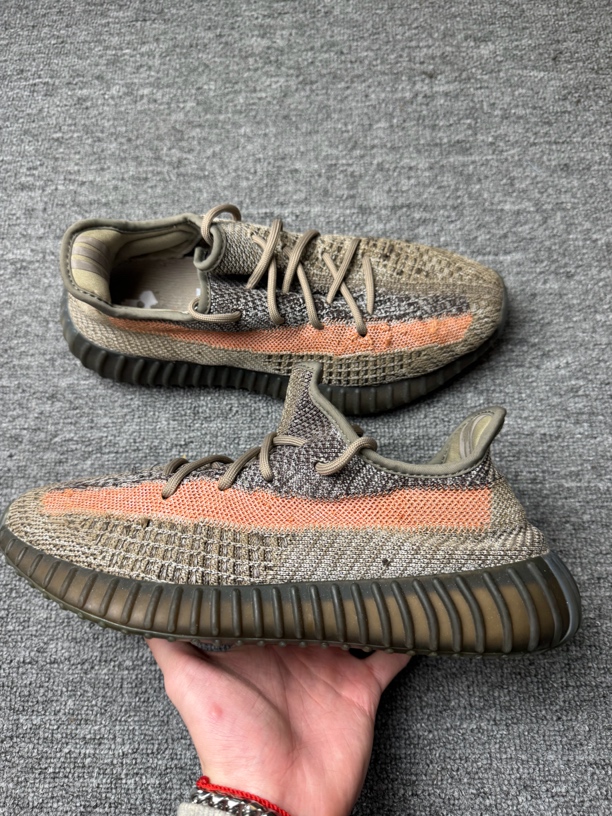 95新 adidas/阿迪达斯 休闲鞋烁/43码/Adidas/Yeezy 350 火山灰
