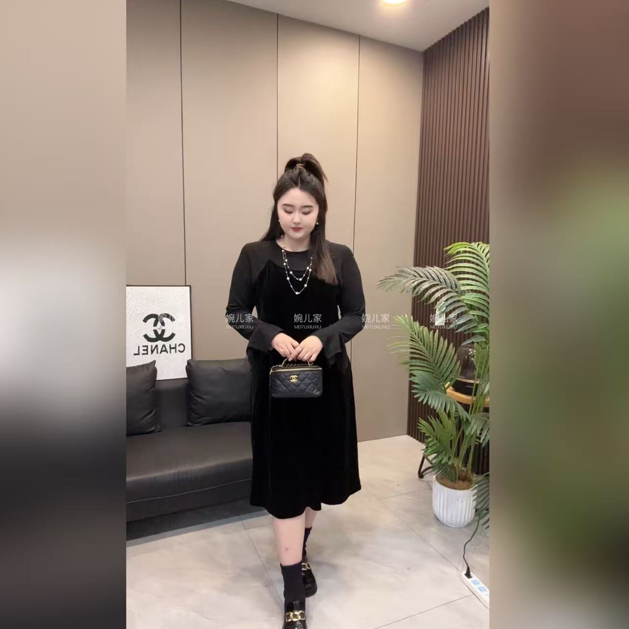 【婉儿家】新款满钻打底➕吊带丝绒连衣裙两件套大码女装气质显瘦