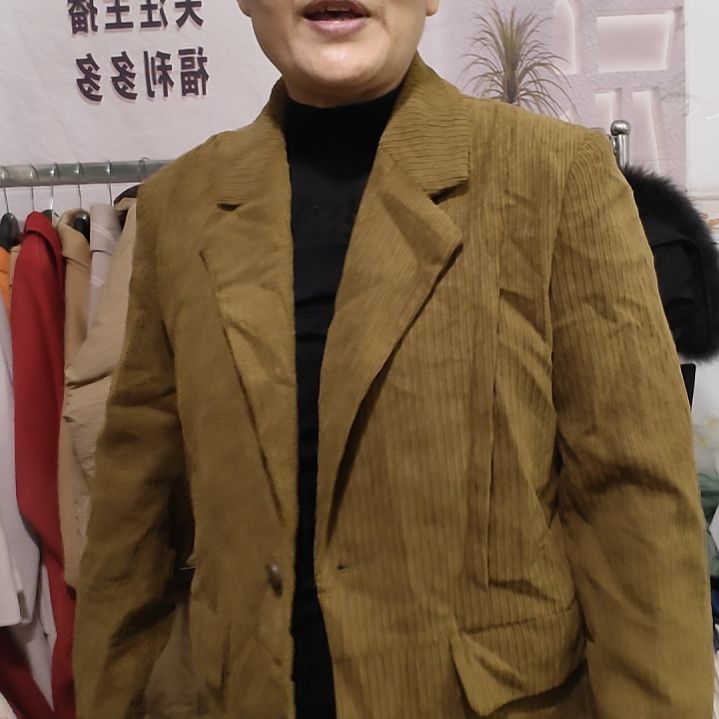 外套穿着舒服透气性