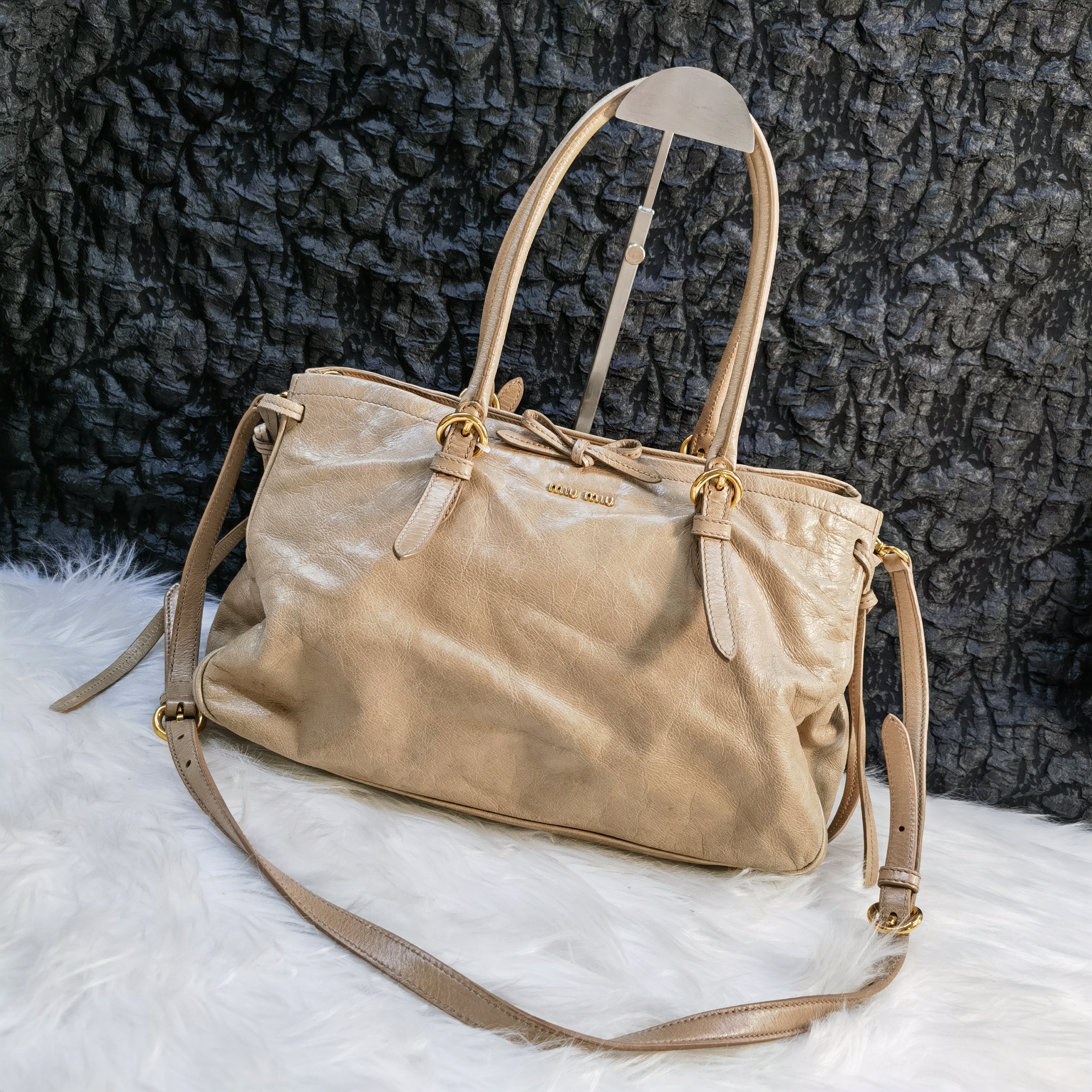 95新 MIU MIU/缪缪 大喜/缪缪奶茶色中号单肩包